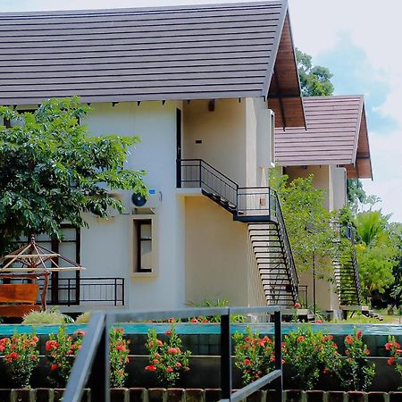 Lolu Village Resort Anuradhapura Exterior photo